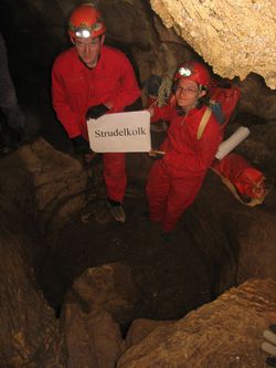 Strudelkolk in der Claus-Cramer-Höhle